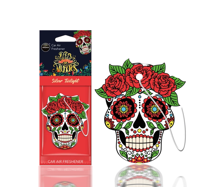 Цветен автомобилен ароматизатор във формата на череп с опаковка